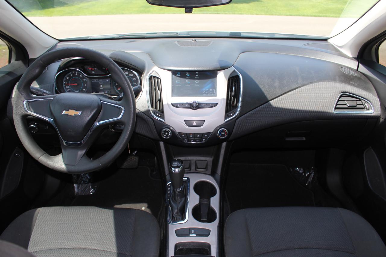 Chevrolet Cruze LS Auto 2018