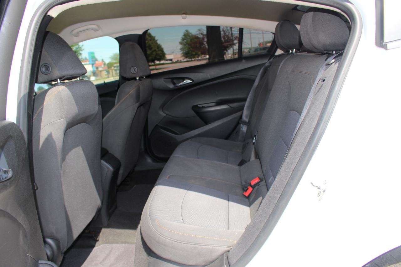 Chevrolet Cruze LS Auto 2018