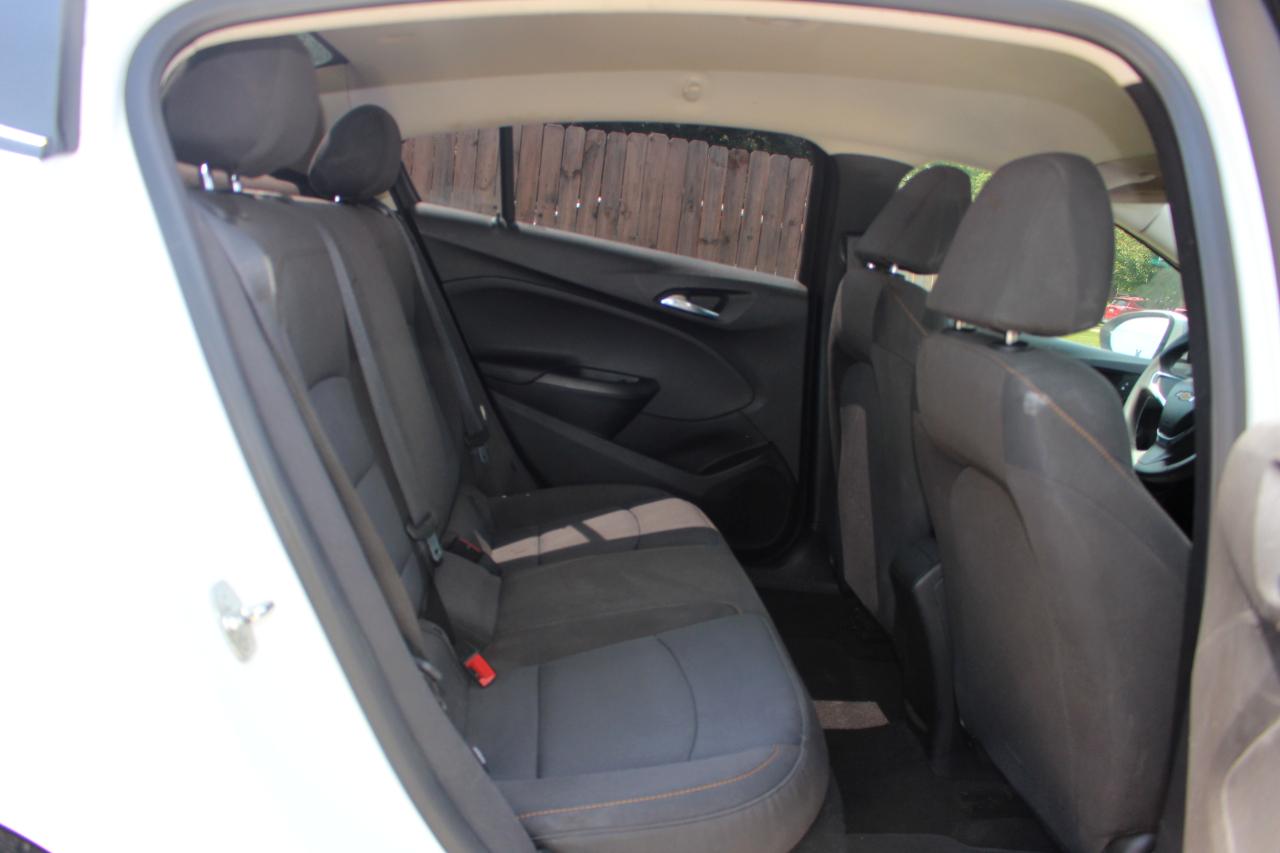 Chevrolet Cruze LS Auto 2018