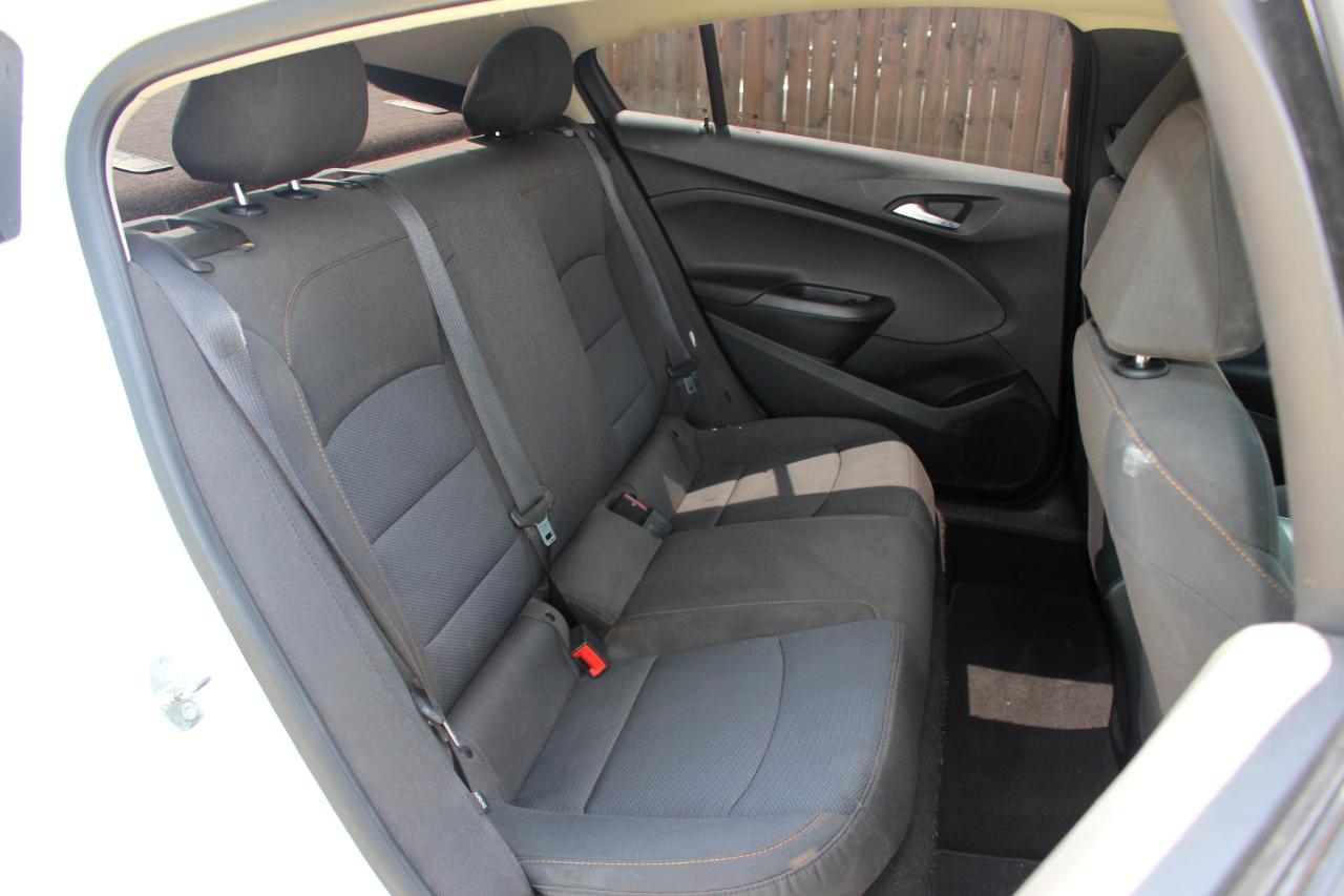 Chevrolet Cruze LS Auto 2018