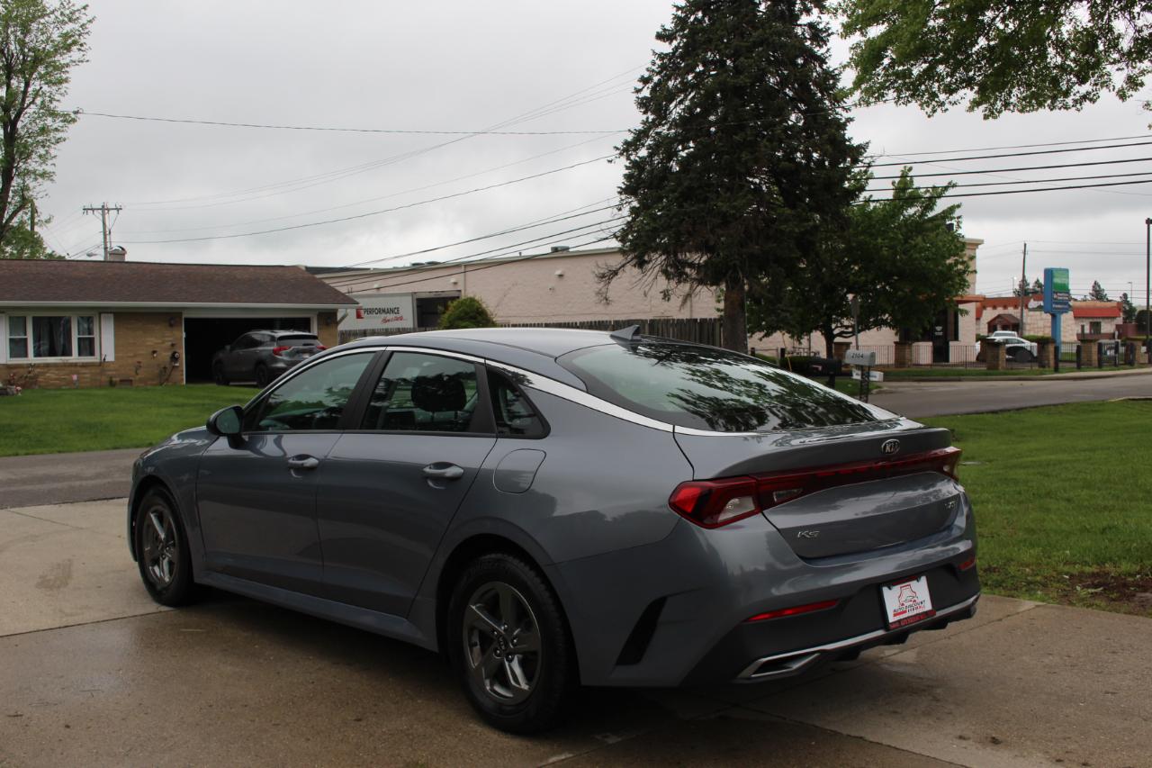 Kia K5 LXS 2021