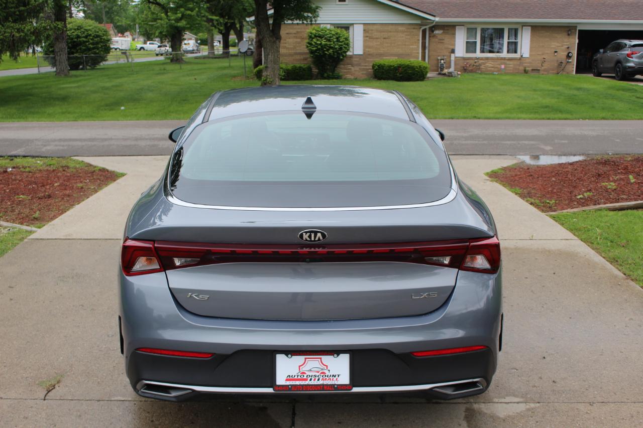 Kia K5 LXS 2021