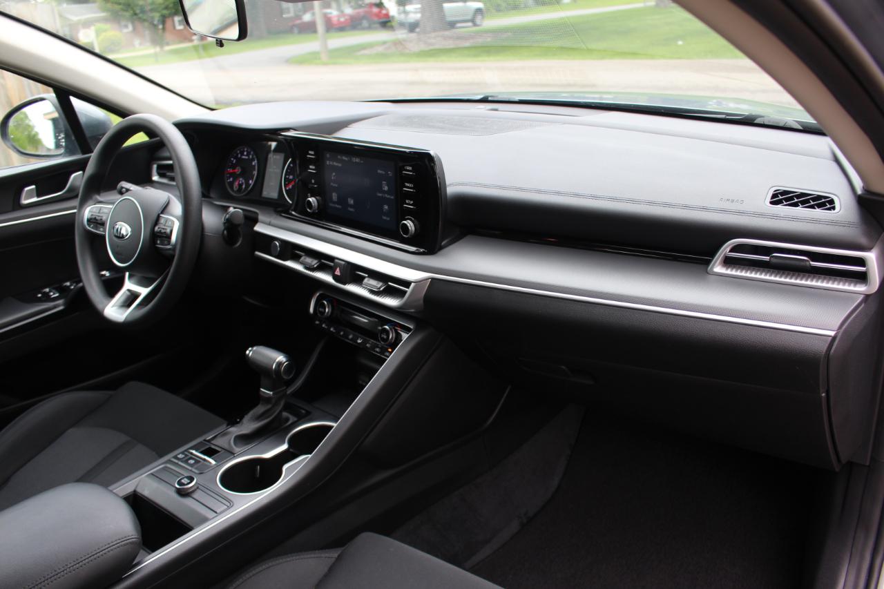 Kia K5 LXS 2021