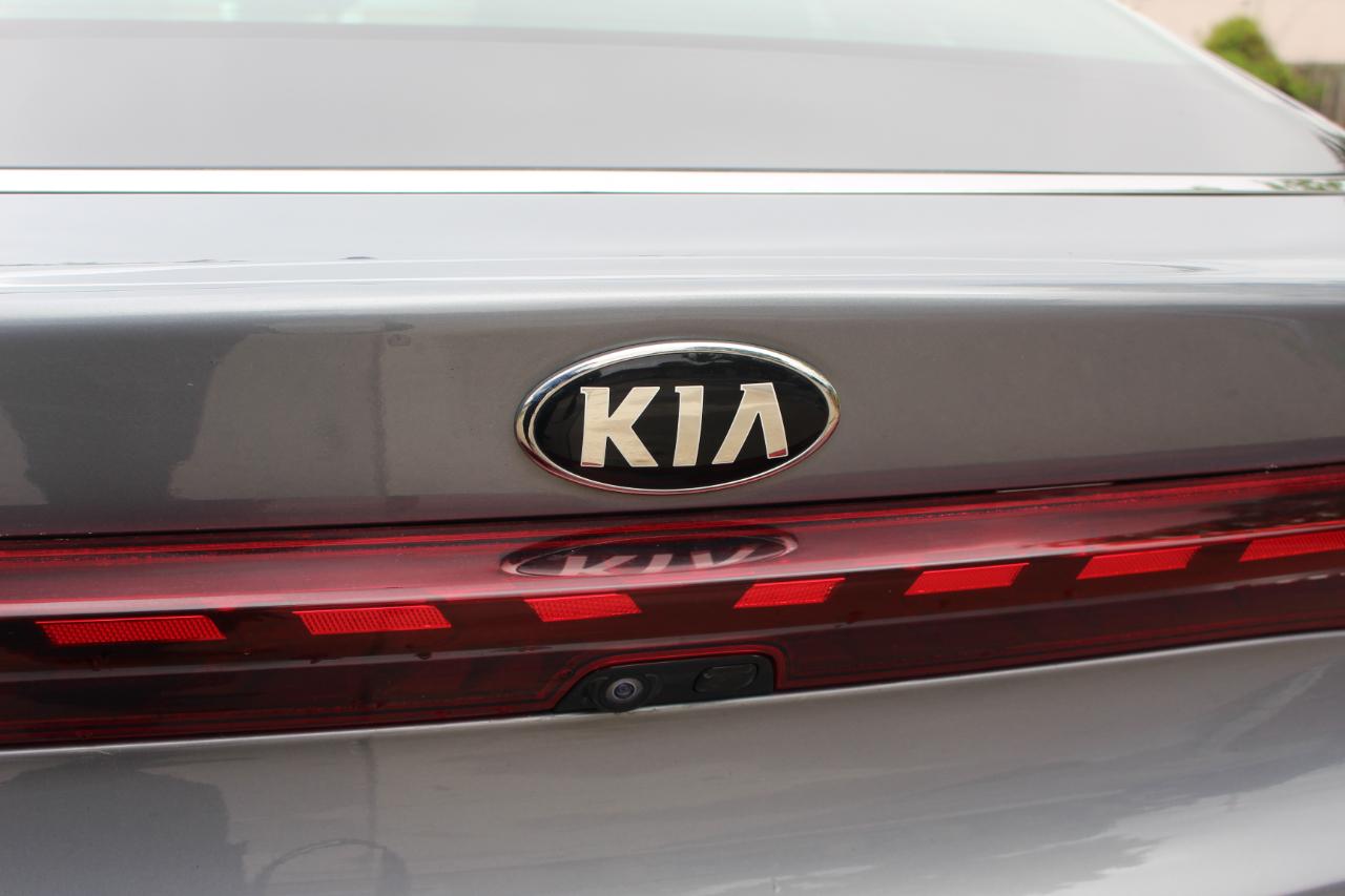 Kia K5 LXS 2021