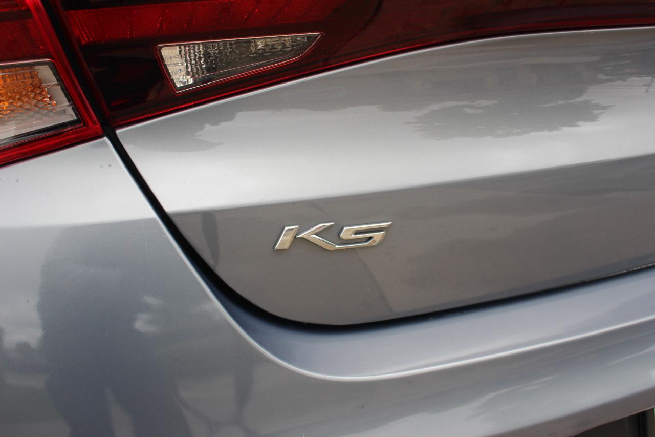 Kia K5 LXS 2021
