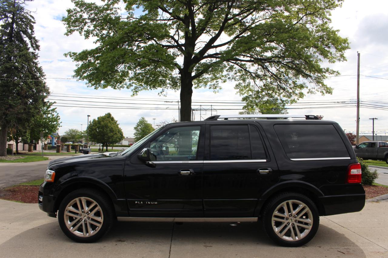Ford Expedition Platinum 4WD 2016