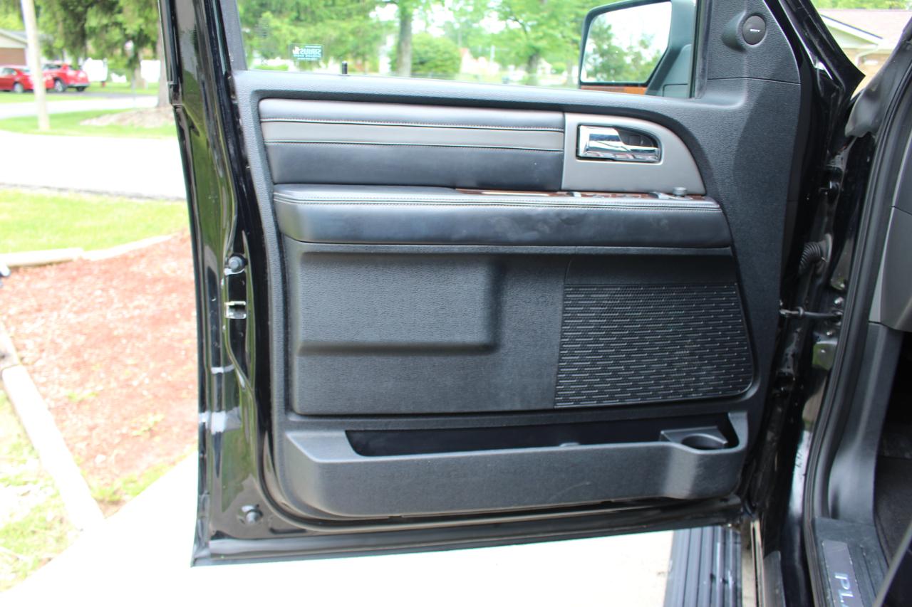 Ford Expedition Platinum 4WD 2016