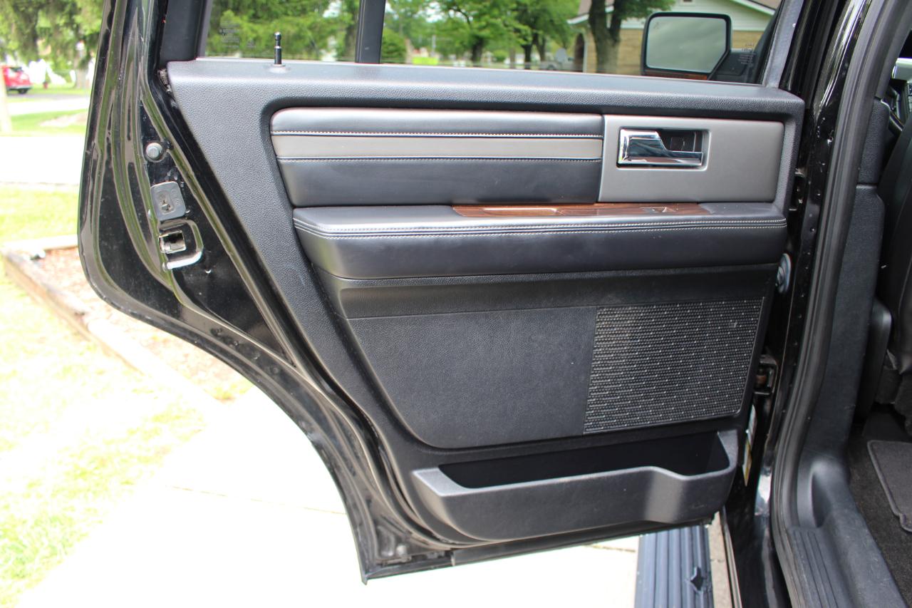 Ford Expedition Platinum 4WD 2016