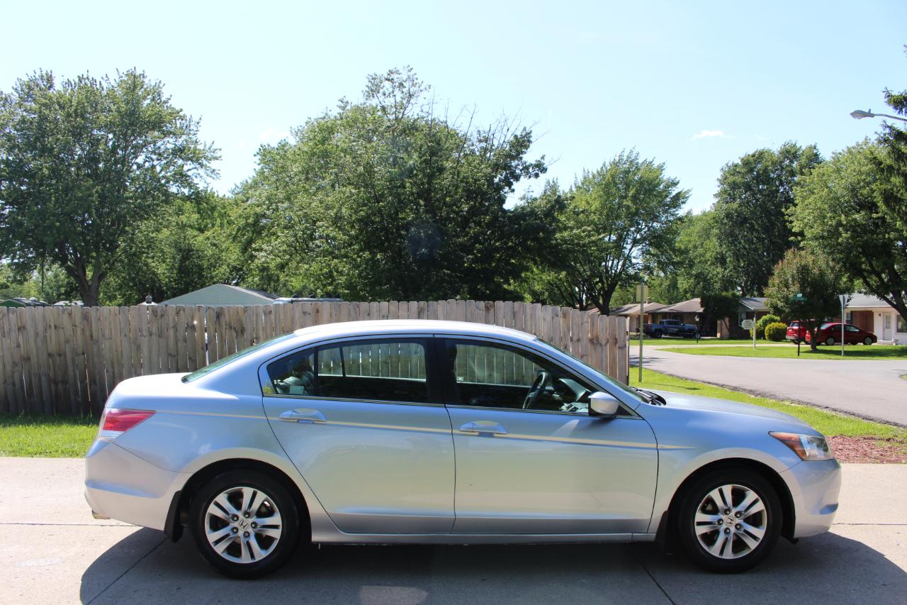 Honda Accord LX-P Sedan AT 2010