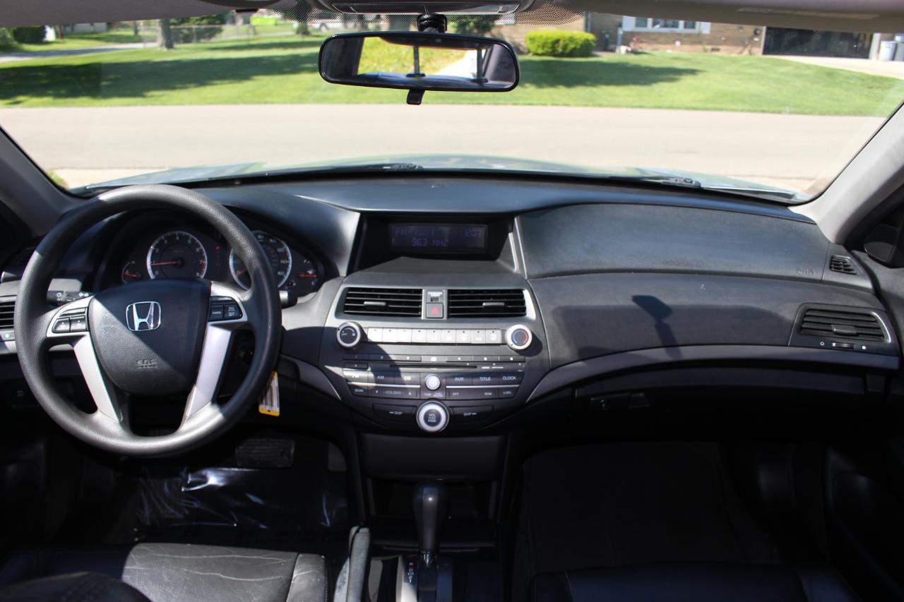 Honda Accord LX-P Sedan AT 2010