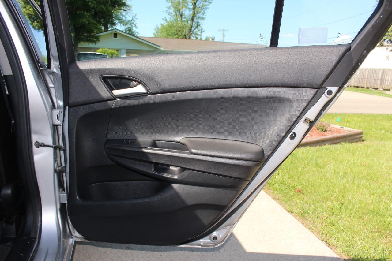 Honda Accord LX-P Sedan AT 2010
