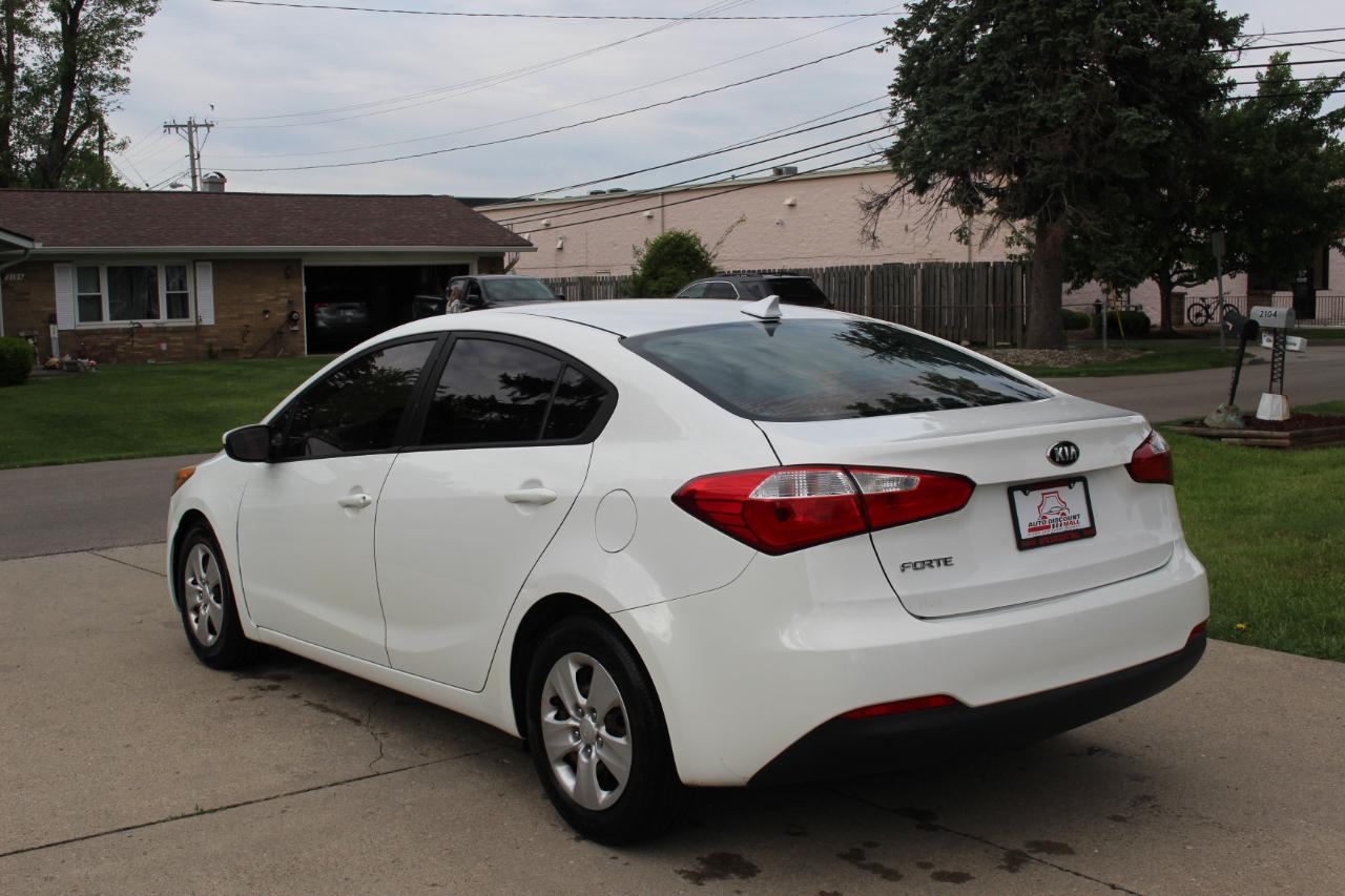 Kia Forte LX w/Popular Package 2016