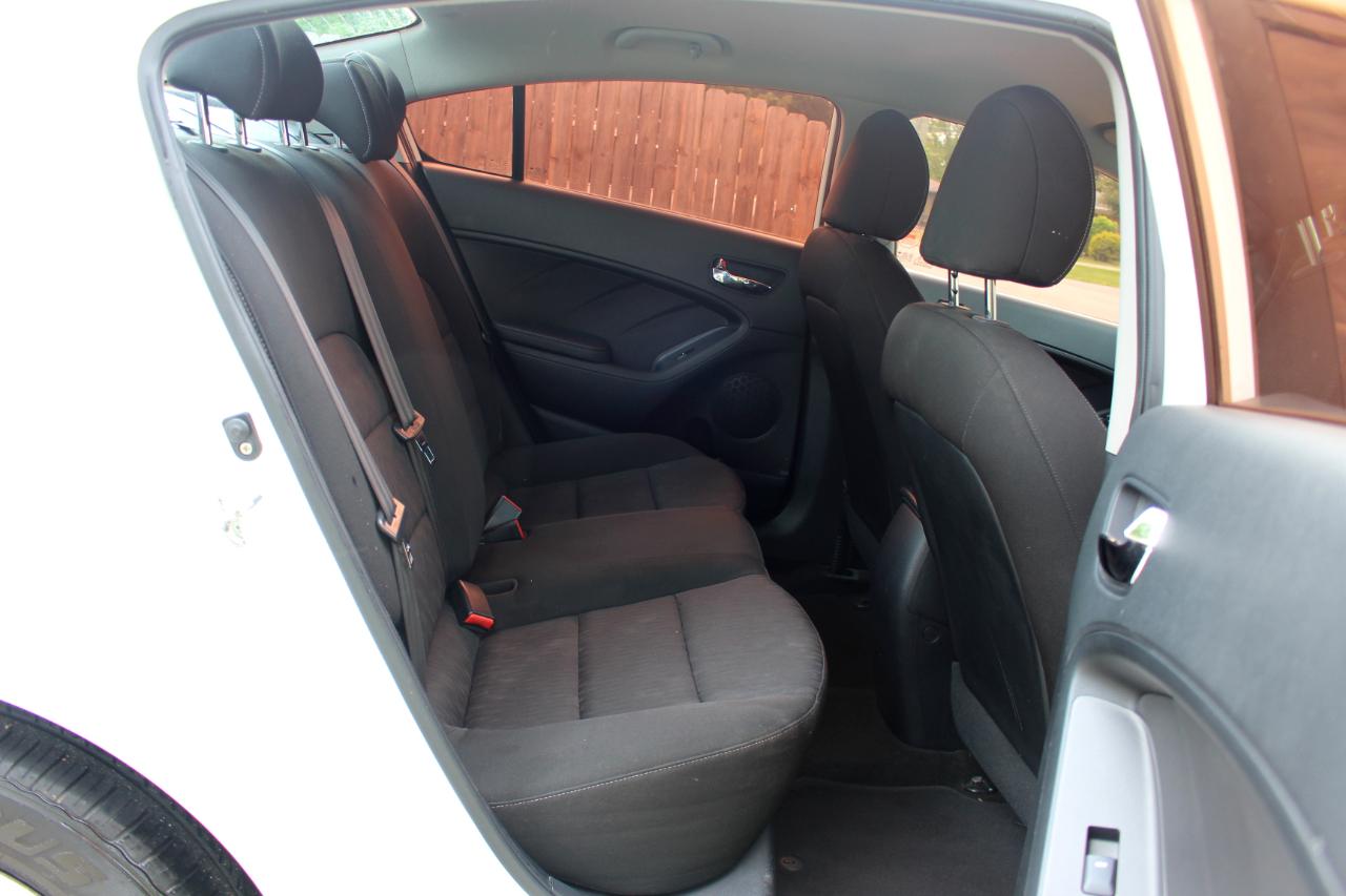 Kia Forte LX w/Popular Package 2016