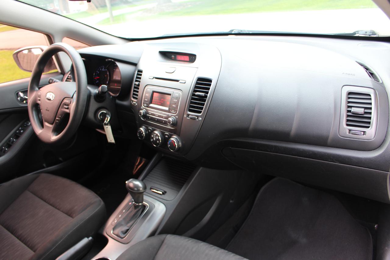 Kia Forte LX w/Popular Package 2016