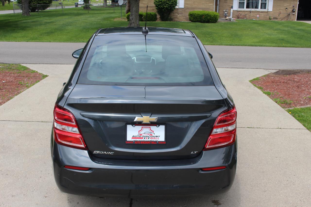 Chevrolet Sonic LT Auto Sedan 2017