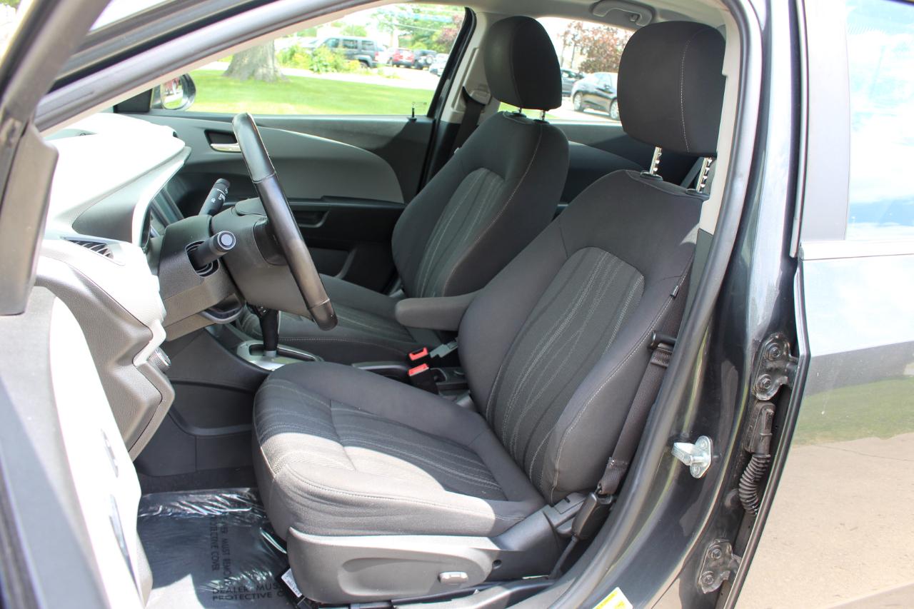 Chevrolet Sonic LT Auto Sedan 2017
