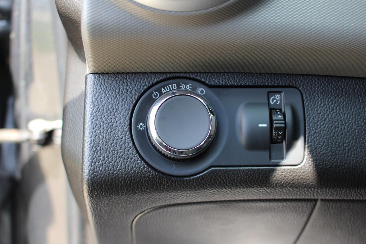 Chevrolet Sonic LT Auto Sedan 2017