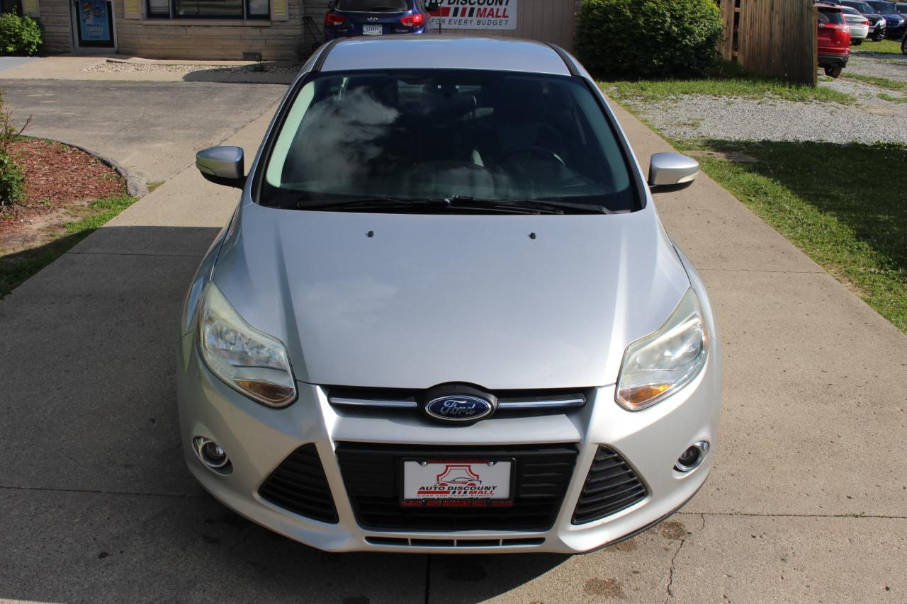 Ford Focus SE Sedan 2014
