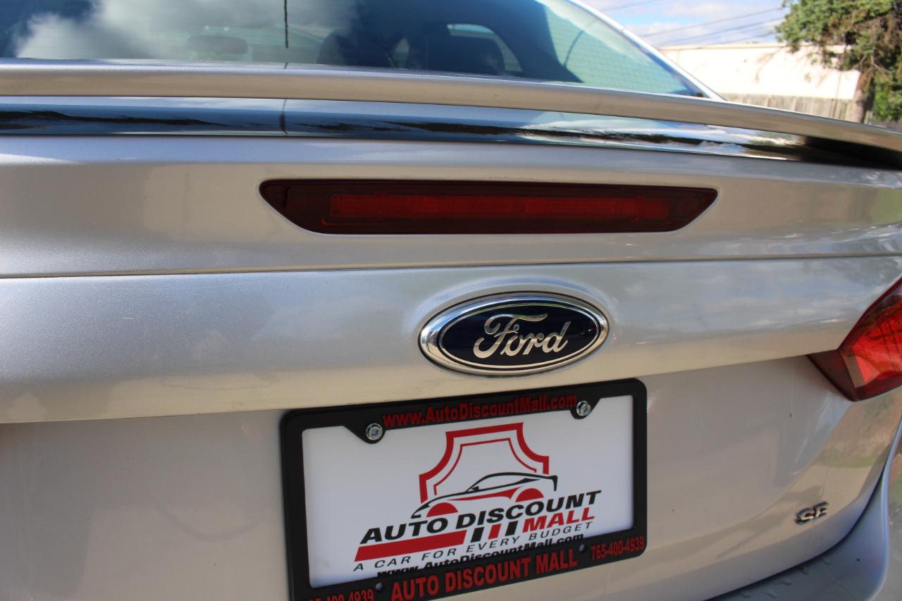 Ford Focus SE Sedan 2014