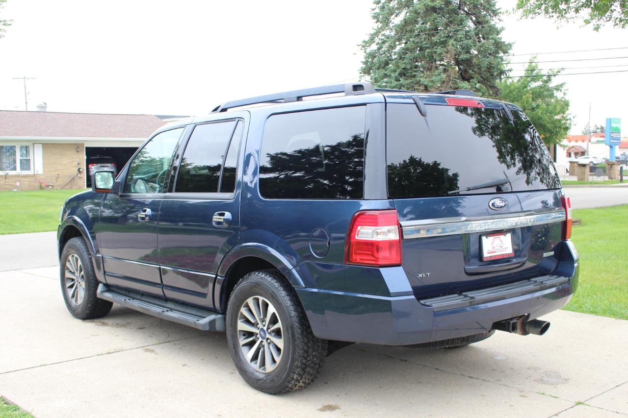 Ford Expedition XLT 4WD 2016