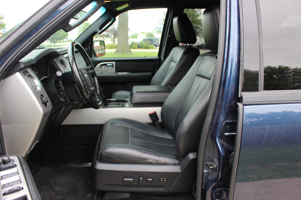 Ford Expedition XLT 4WD 2016