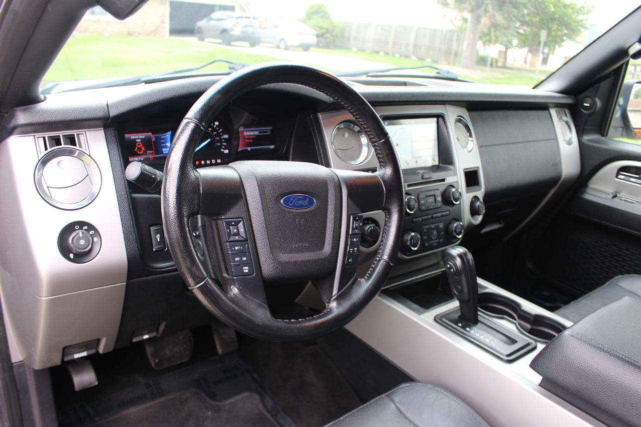 Ford Expedition XLT 4WD 2016