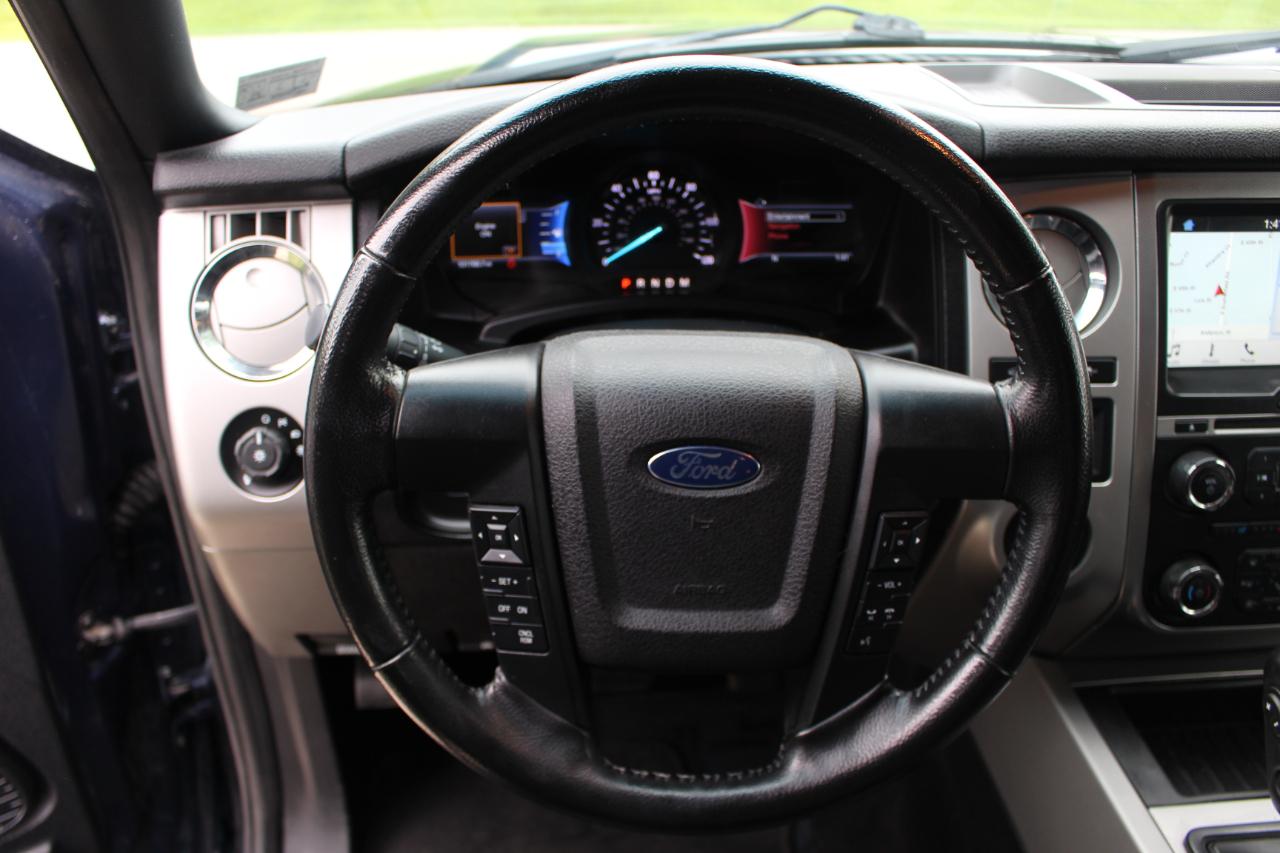 Ford Expedition XLT 4WD 2016