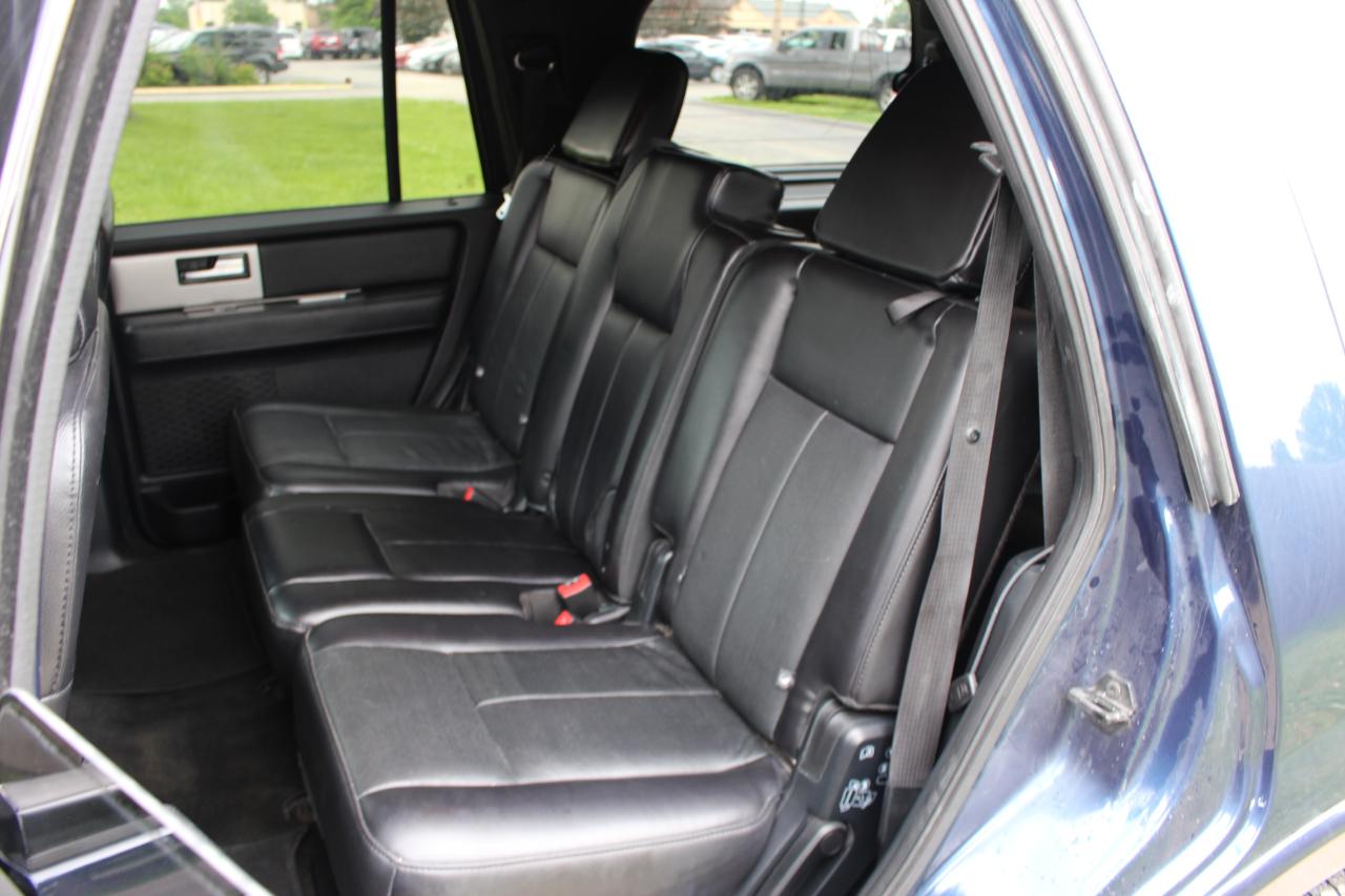Ford Expedition XLT 4WD 2016