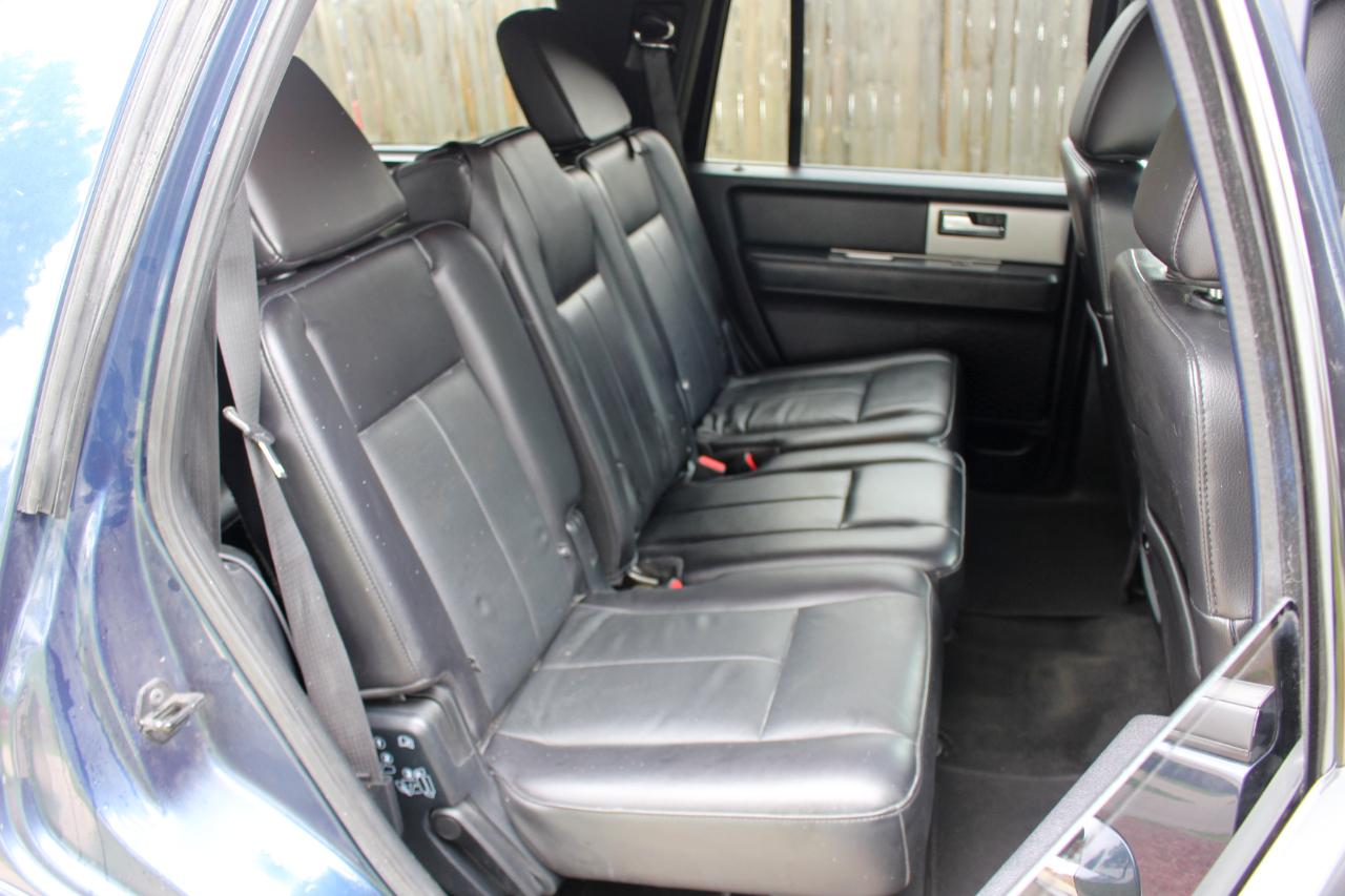 Ford Expedition XLT 4WD 2016