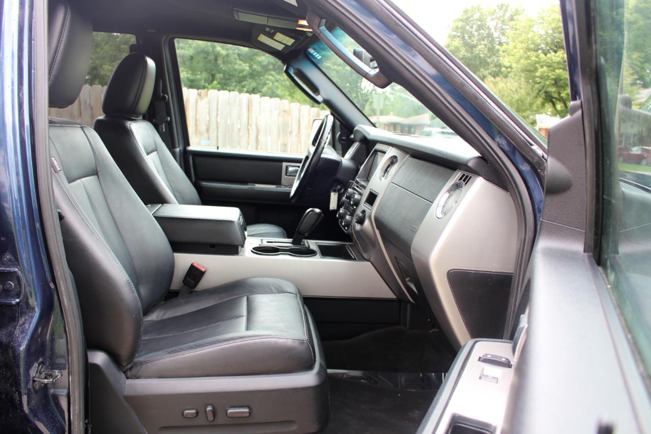 Ford Expedition XLT 4WD 2016