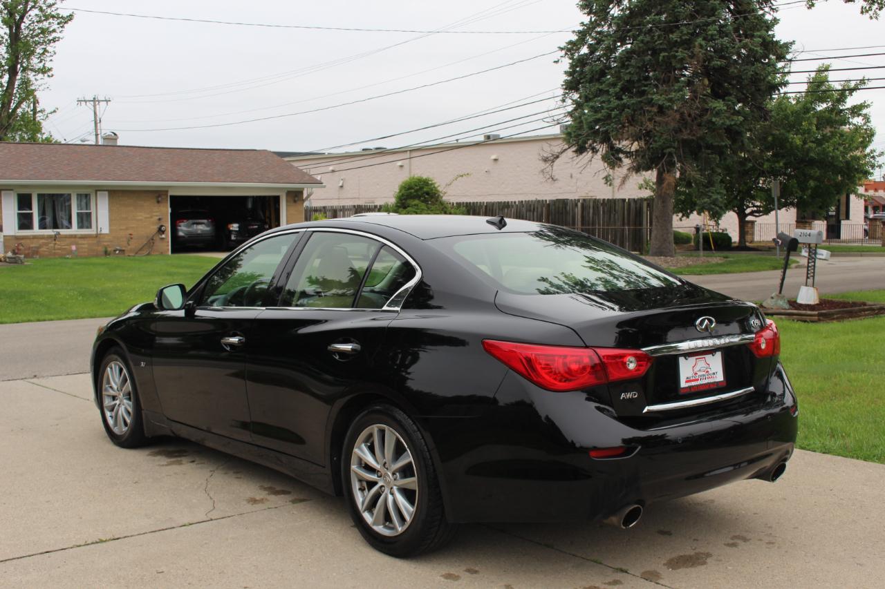 Infiniti Q50 Base AWD 2015