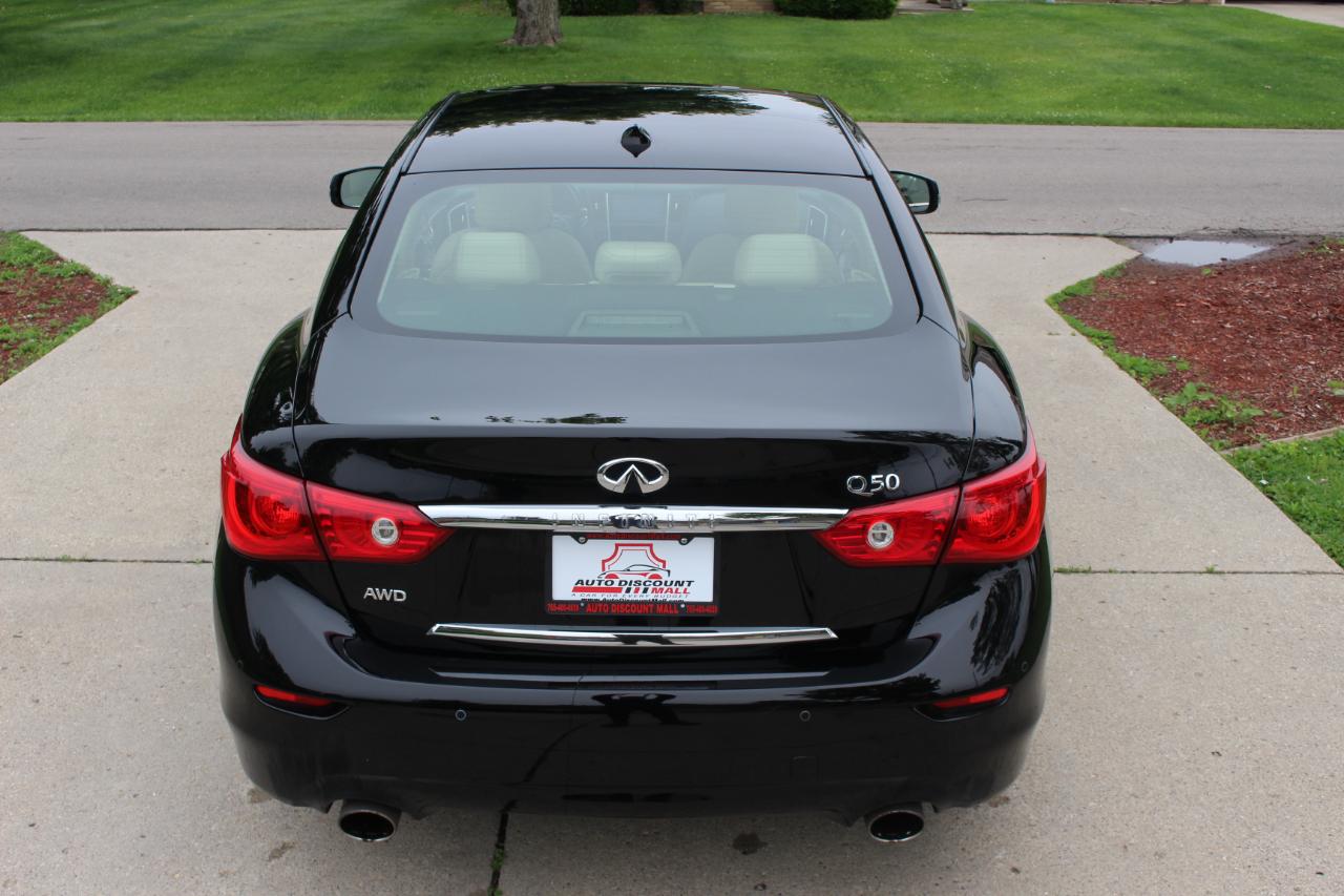 Infiniti Q50 Base AWD 2015