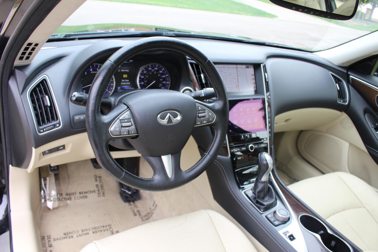Infiniti Q50 Base AWD 2015