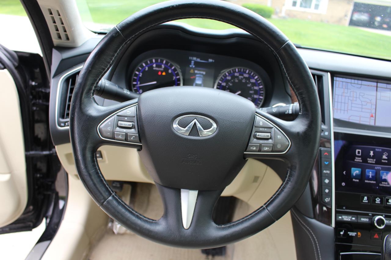 Infiniti Q50 Base AWD 2015