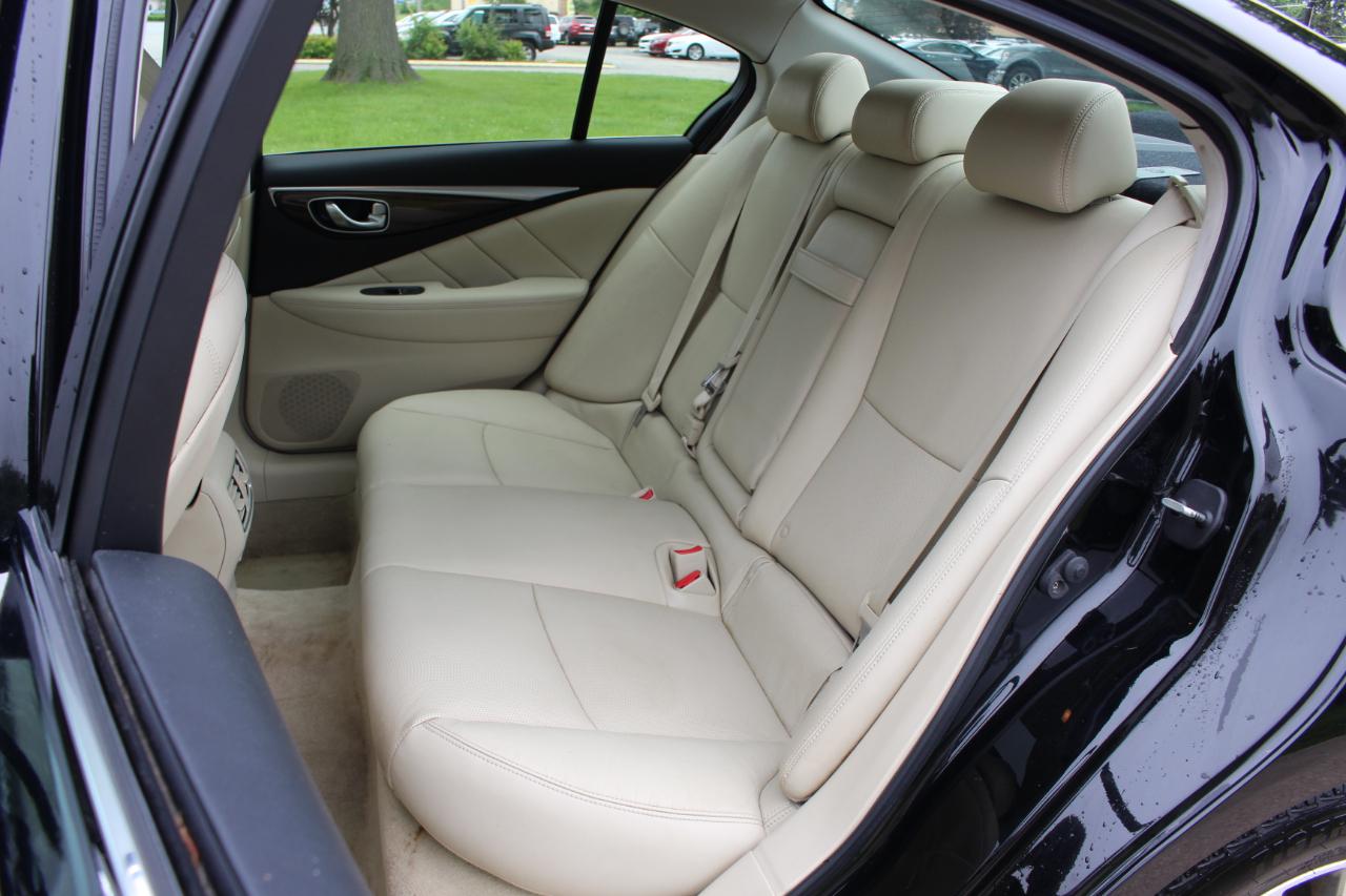 Infiniti Q50 Base AWD 2015