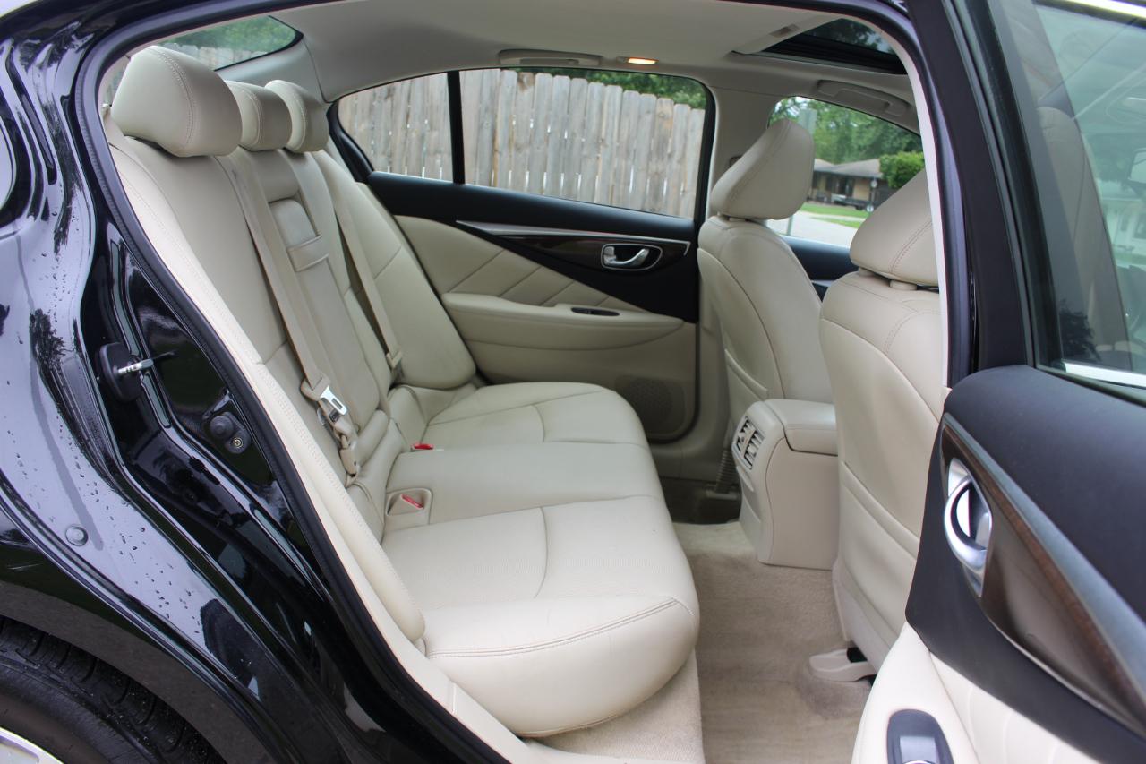 Infiniti Q50 Base AWD 2015
