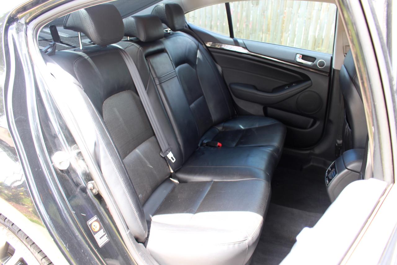 Kia Cadenza Limited 2014
