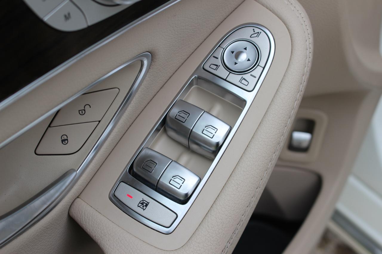 Mercedes-Benz C-Class C300 4MATIC Sedan 2016
