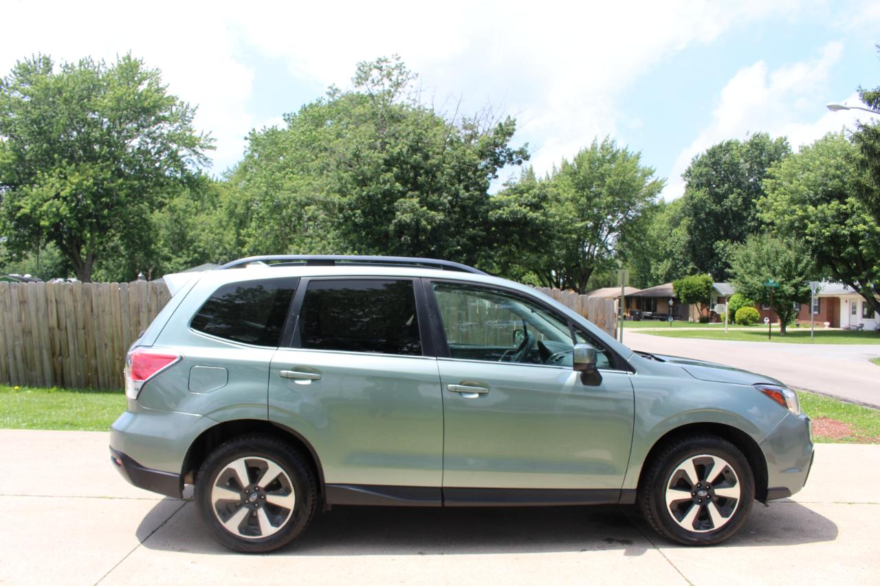 Subaru Forester 2.5i Limited 2017