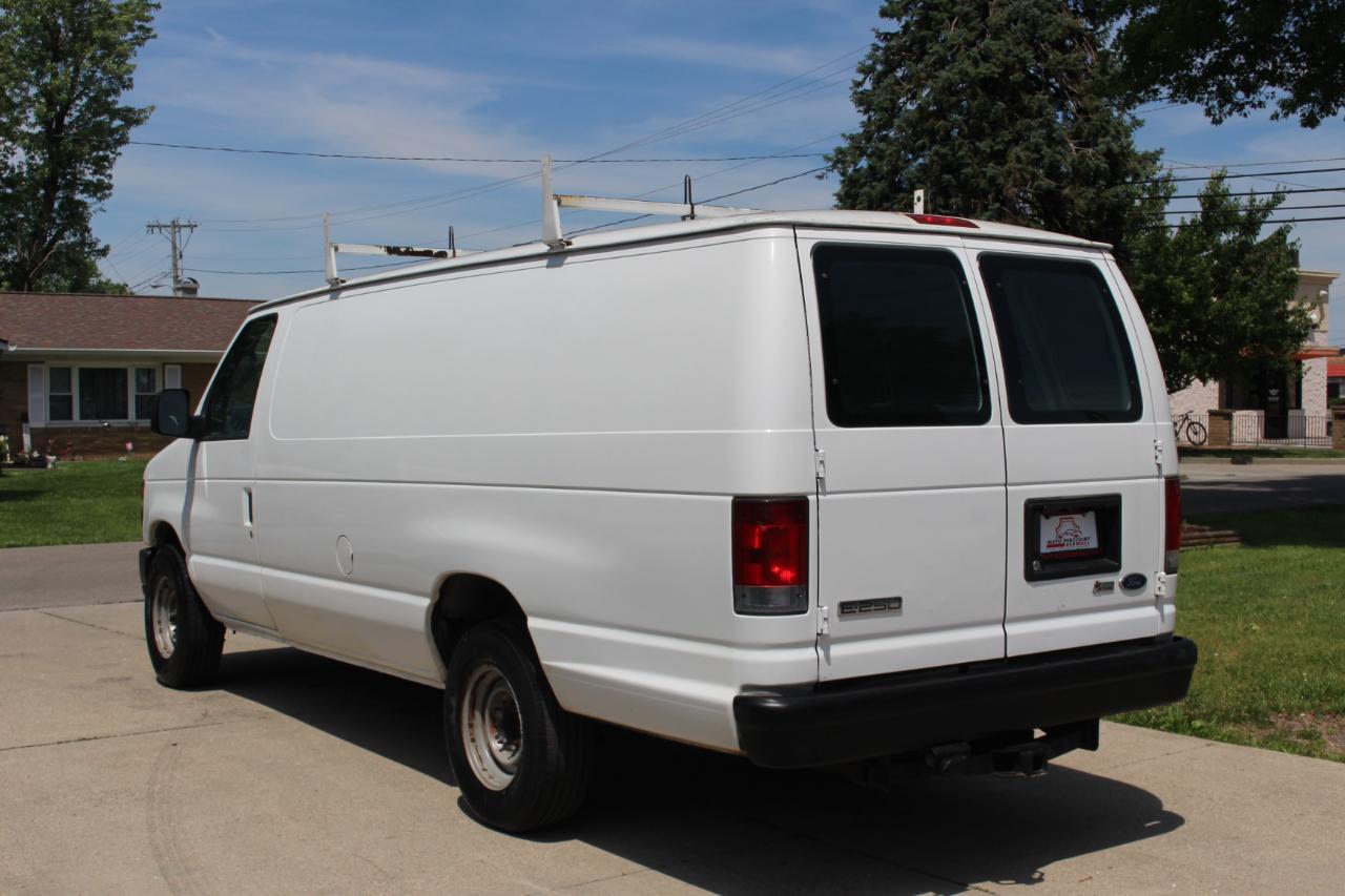 Ford Econoline E-250 Extended 2009