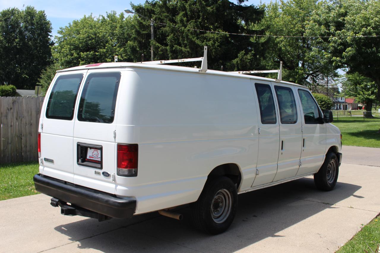 Ford Econoline E-250 Extended 2009