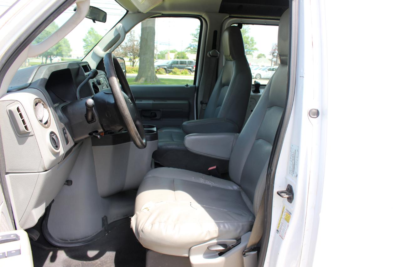 Ford Econoline E-250 Extended 2009