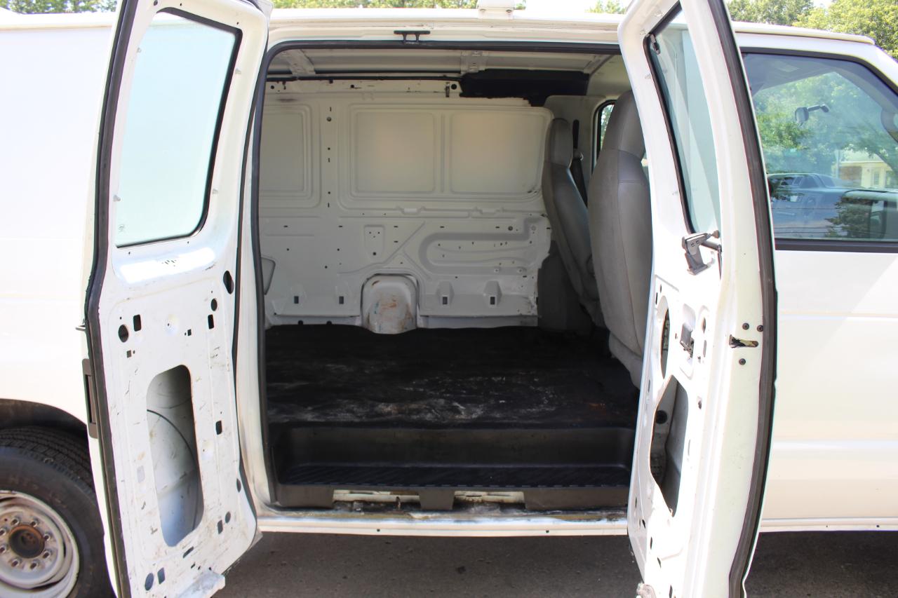 Ford Econoline E-250 Extended 2009