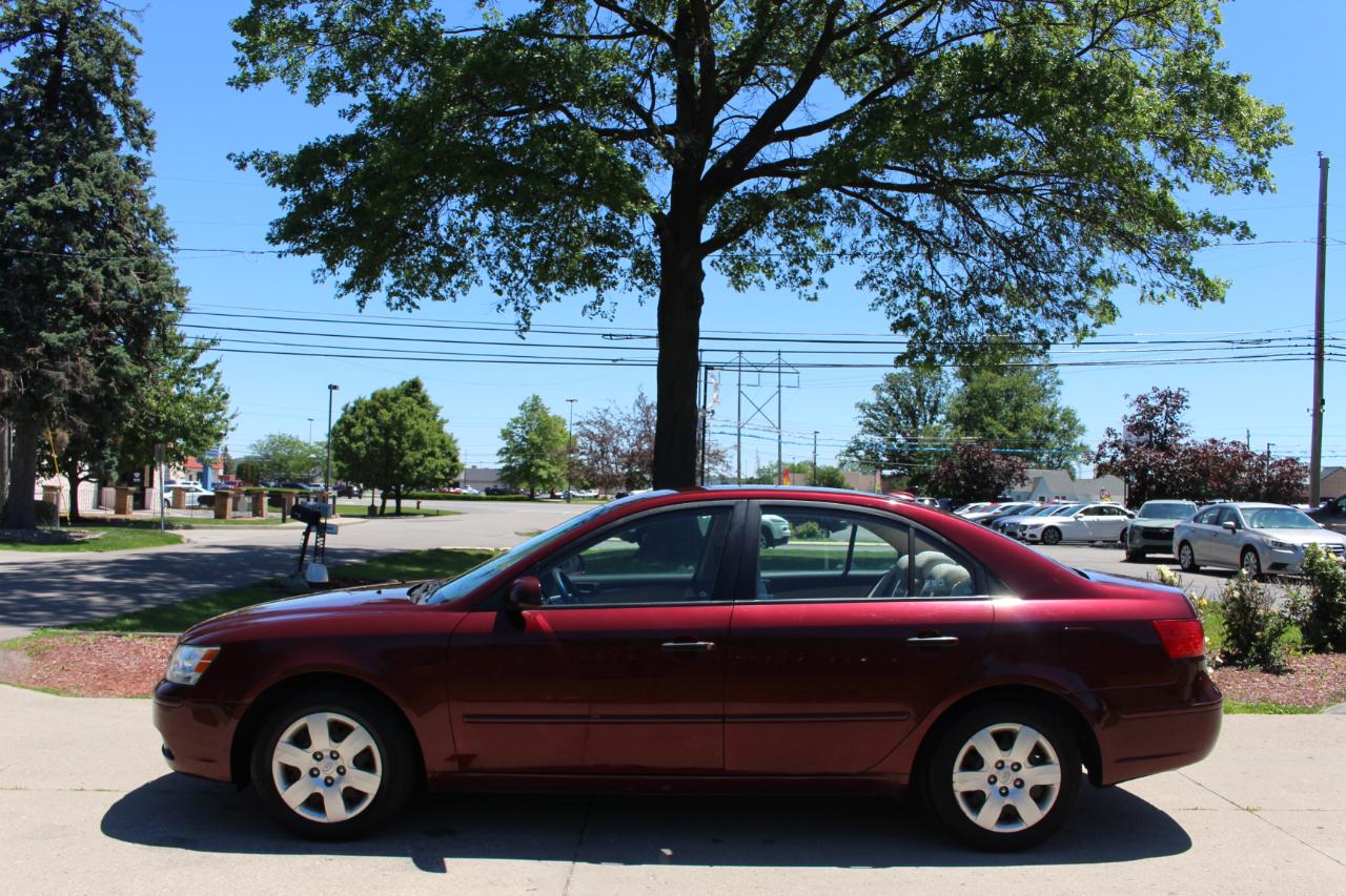 Hyundai Sonata GLS 2010