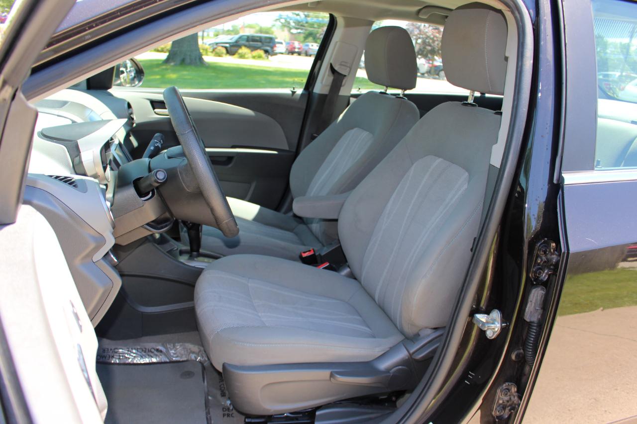 Chevrolet Sonic LT Auto Sedan 2016