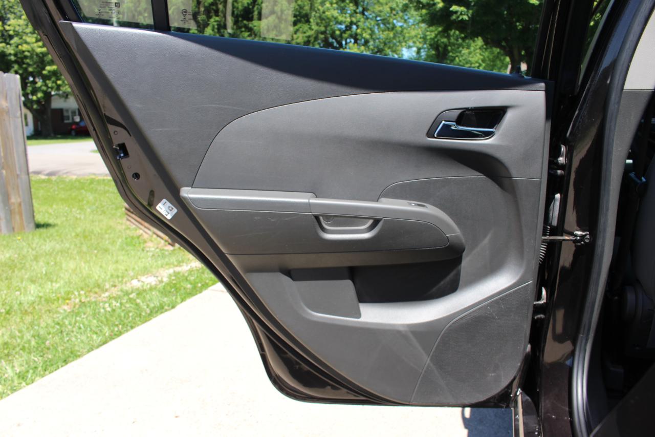 Chevrolet Sonic LT Auto Sedan 2016