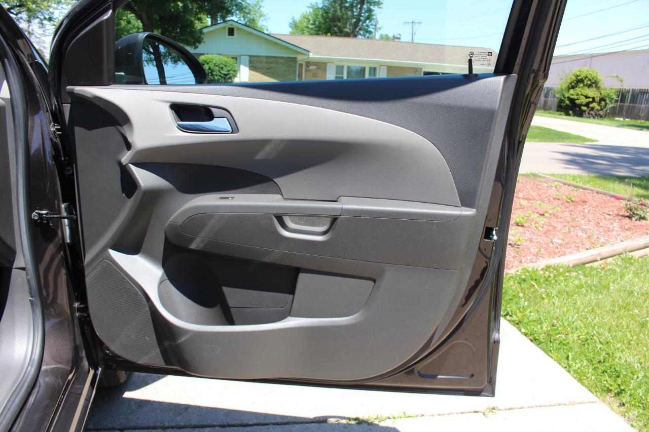 Chevrolet Sonic LT Auto Sedan 2016