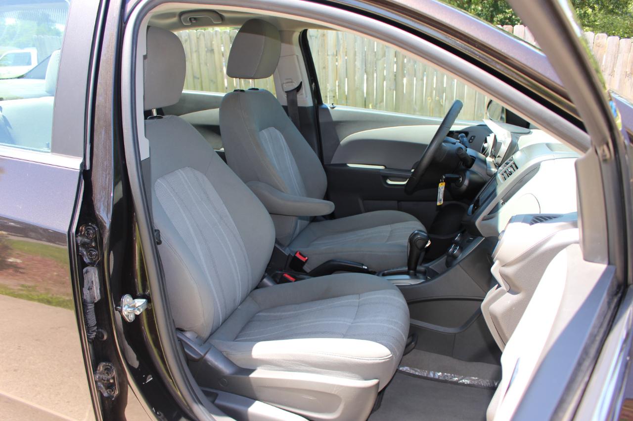 Chevrolet Sonic LT Auto Sedan 2016