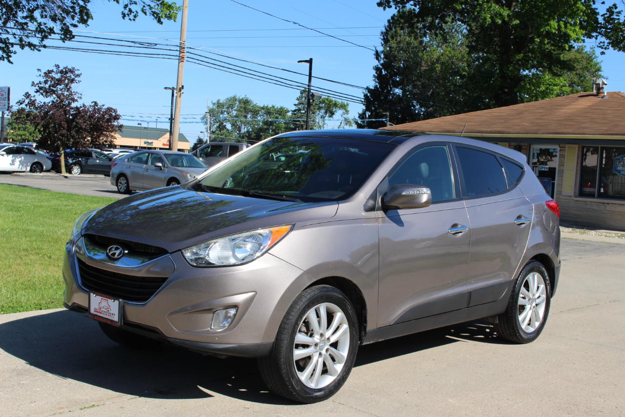 Hyundai Tucson Limited FWD 2012