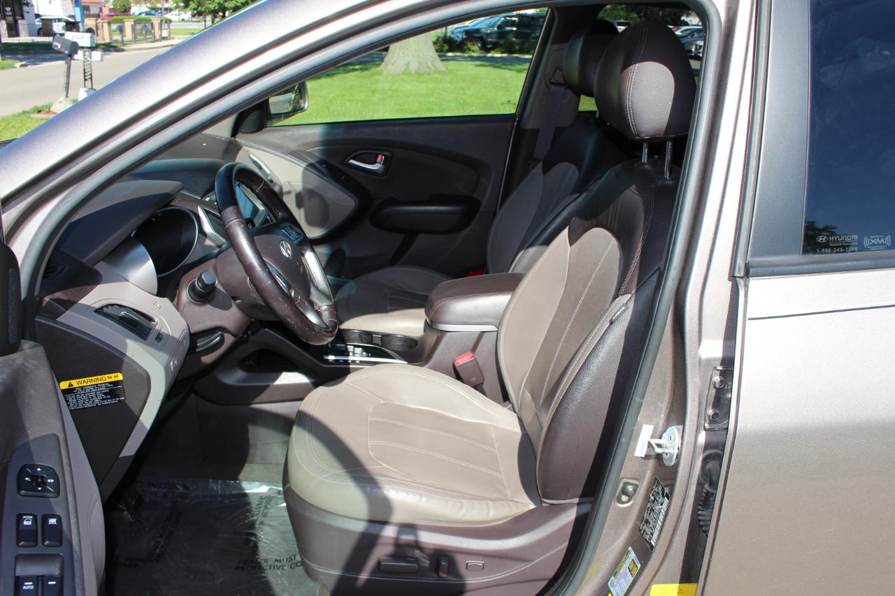 Hyundai Tucson Limited FWD 2012